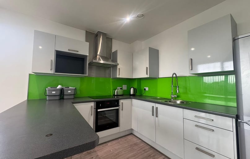 119 Mayflower Street, City Centre, Plymouth - Image 1